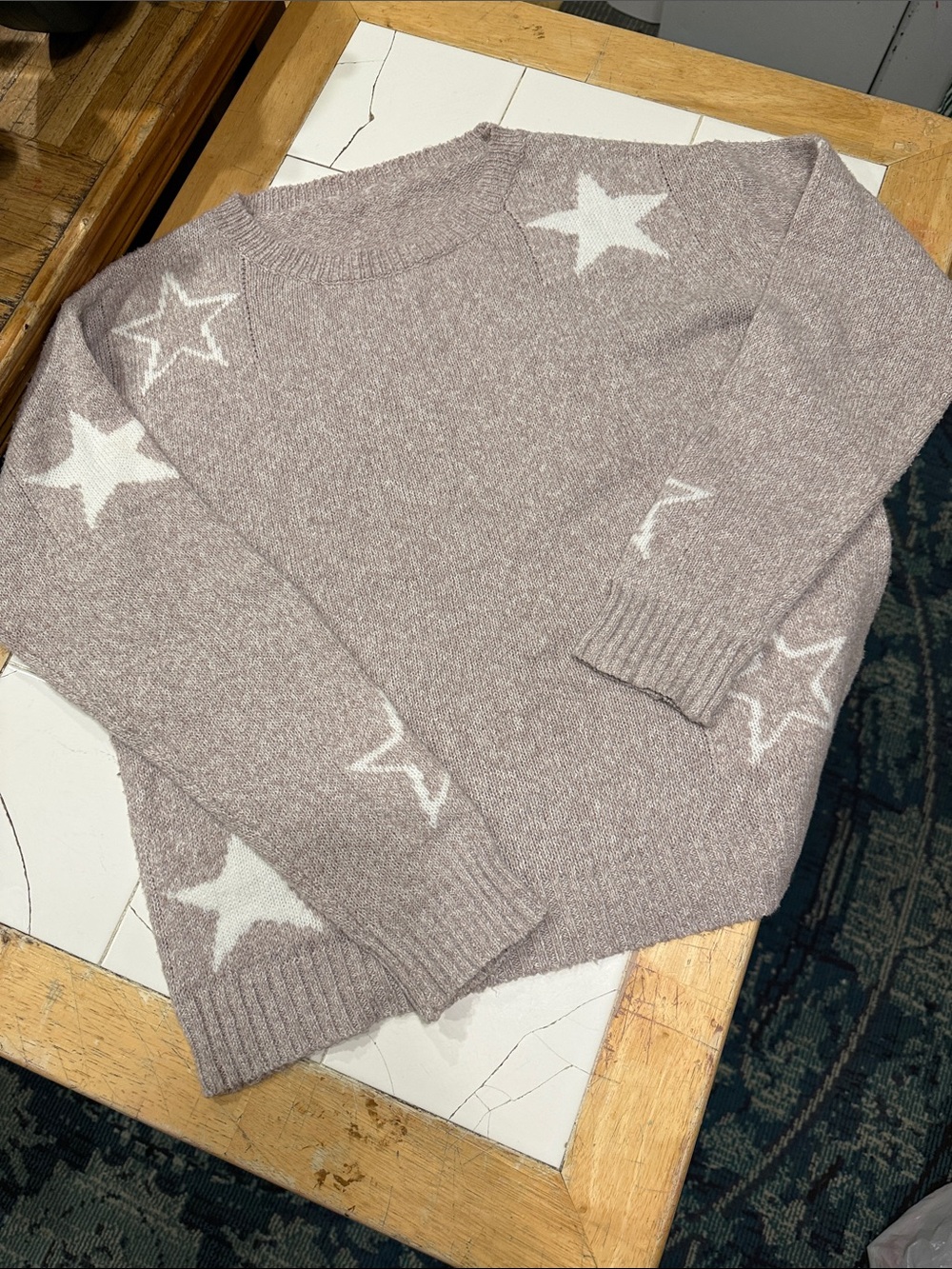 Cozy Star-Print Crewneck Sweater in Dusty Pink